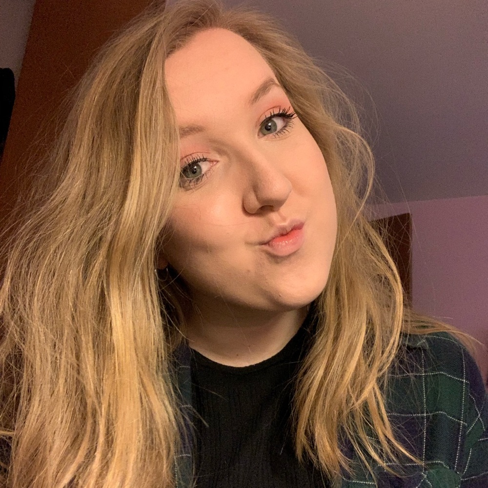 Meet your Posher, Ashley